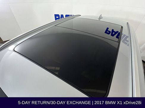 Used 2017 BMW X1 xDrive28i image 17