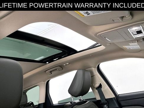 Used 2024 Lincoln Corsair Grand Touring image 22