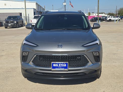 Used 2024 Buick Encore GX Sport Touring image 10