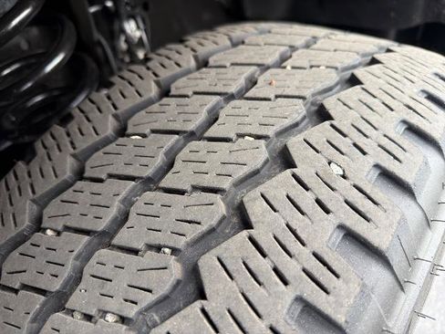 Certified 2024 Ford F350 Limited w/ FX4 Off-Road Package image 6