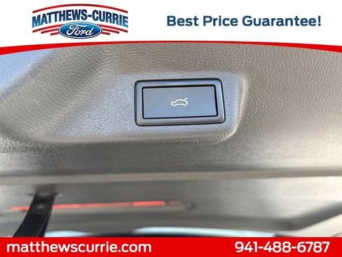 Used 2025 Volkswagen ID. Buzz Pro S Plus RWD image 15