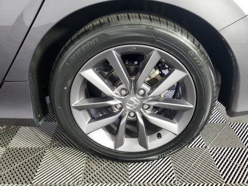 Used 2021 Honda Civic EX image 30