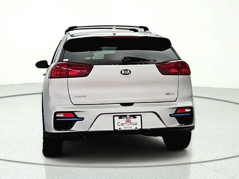 Used 2020 Kia Niro EX Premium FWD image 6