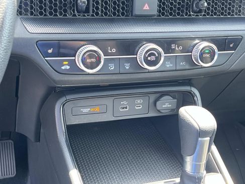 Used 2023 Honda CR-V EX image 32