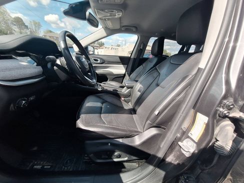 Used 2022 Jeep Compass Latitude AWD/4WD image 15