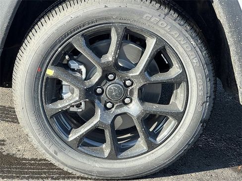 New 2026 Jeep Compass Latitude image 6