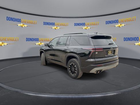 Used 2025 Chevrolet Traverse Z71 w/ Enhanced Driving Package AWD/4WD image 6