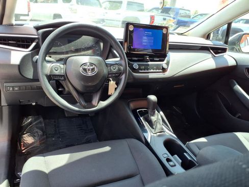 Used 2024 Toyota Corolla LE FWD image 9