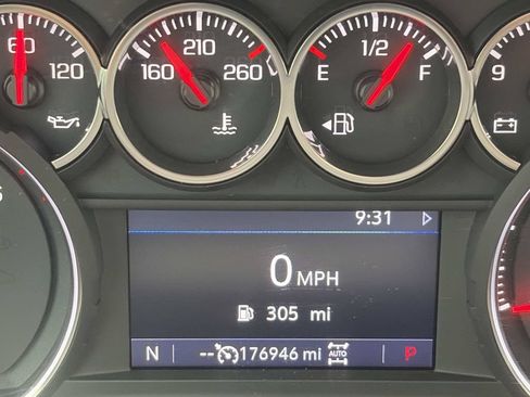 Used 2019 Chevrolet Silverado 1500 RST AWD/4WD image 13