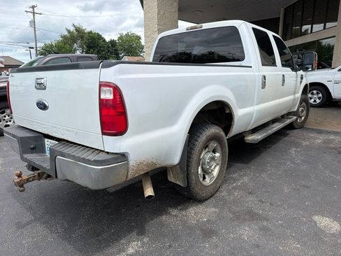 Used 2010 Ford F250 XLT AWD/4WD image 6