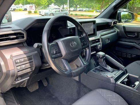 Used 2024 Toyota Tacoma SR5 RWD image 17