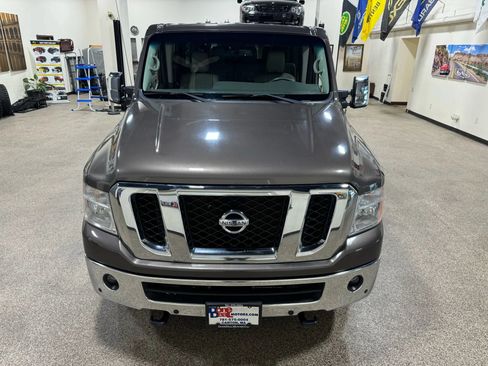 Used 2018 Nissan NV 3500 SL RWD image 13