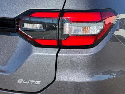 Certified 2025 Honda Pilot Elite image 37