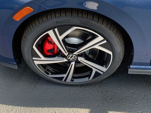 New 2025 Volkswagen GTI SE image 4