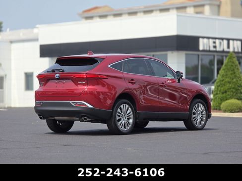 Used 2024 Toyota Venza Limited AWD/4WD image 7