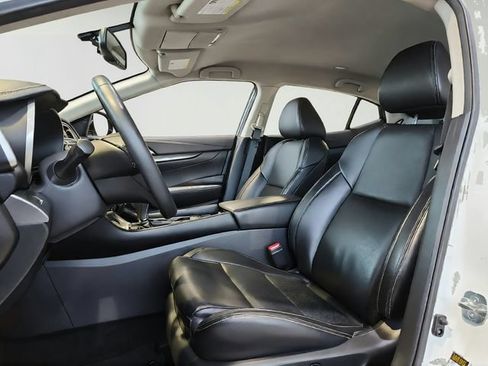 Used 2019 Nissan Maxima 3.5 SV w/ Floor Mat Group FWD image 12