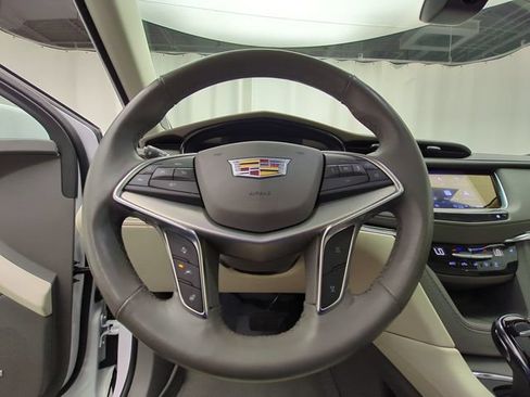 Certified 2023 Cadillac XT5 Premium Luxury w/ LPO, Floor Liner Package AWD/4WD image 10