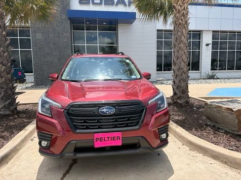 Used 2024 Subaru Forester Limited AWD/4WD image 2