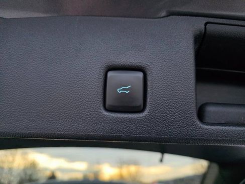 Used 2024 Ford Escape Active image 11