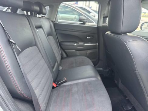 Used 2024 Mitsubishi Outlander Sport SE AWD/4WD image 9