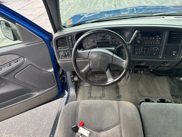 Used 2003 Chevrolet Silverado 2500 LS AWD/4WD image 16