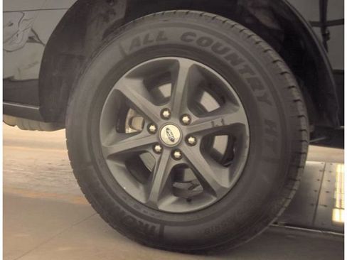 Used 2019 Ford Expedition XLT w/ Equipment Group 202A image 14