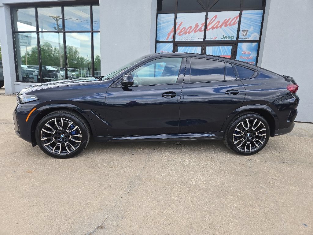 Used 2024 BMW X6 xDrive40i w/ Executive Package AWD/4WD image 5