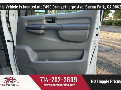 Used 2015 Nissan NV 2500 SV image 36