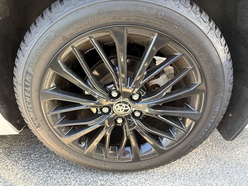 Used 2021 Toyota Camry SE FWD image 16