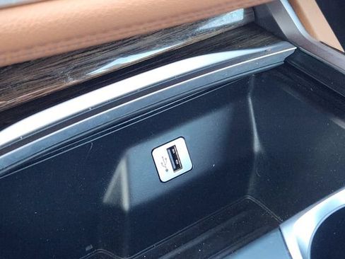 Used 2018 BMW 750i xDrive AWD/4WD image 21
