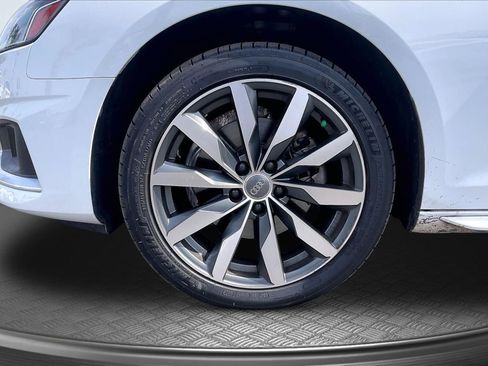 Used 2021 Audi A4 2.0T Premium w/ Convenience Package image 9