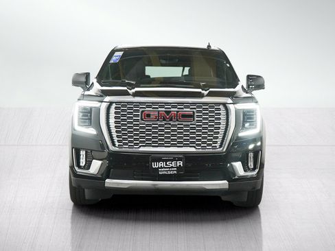 Used 2023 GMC Yukon XL Denali w/ Denali Reserve Package AWD/4WD image 8