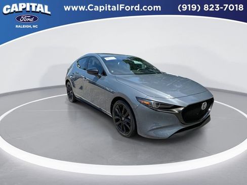 Used 2023 MAZDA MAZDA3 AWD 2.5 Turbo Hatchback image 2