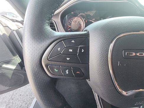 Used 2022 Dodge Challenger R/T w/ Blacktop Package image 18