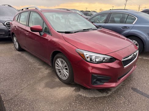 Used 2018 Subaru Impreza 2.0i Premium image 4