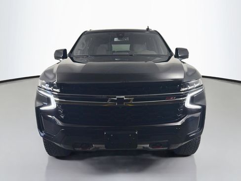 Used 2022 Chevrolet Suburban Z71 w/ Luxury Package AWD/4WD image 2