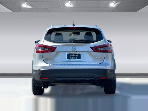 Used 2022 Nissan Rogue Sport SV w/ Technology Package AWD/4WD image 10