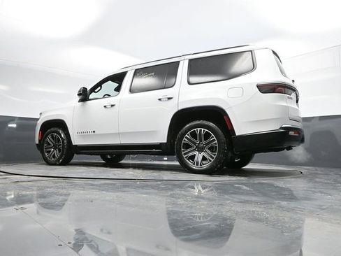 Used 2024 Jeep Wagoneer Series II AWD/4WD image 50