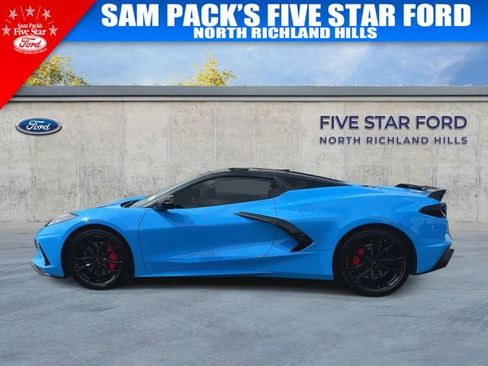 Used 2023 Chevrolet Corvette Stingray Premium Conv w/ Z51 Performance Package RWD image 6