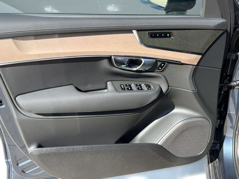 New 2026 Volvo XC90 B5 Plus AWD/4WD image 13