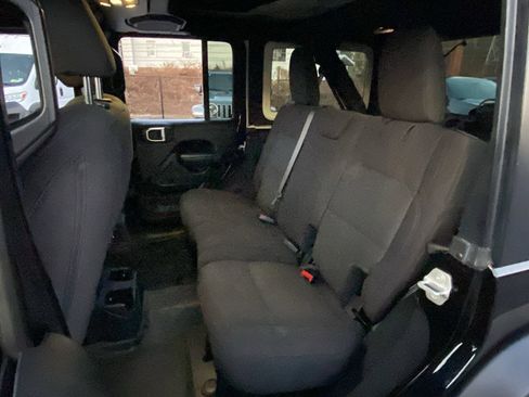 Certified 2022 Jeep Wrangler Unlimited Sport image 19