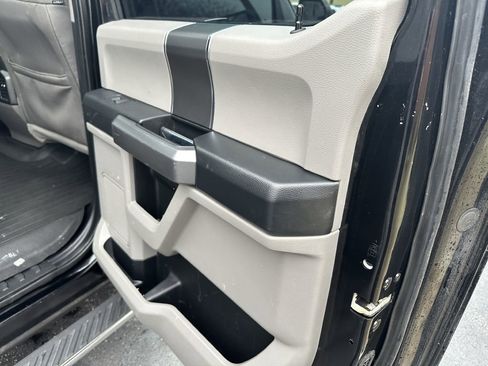 Used 2016 Ford F150 XLT w/ Equipment Group 301A Mid image 39