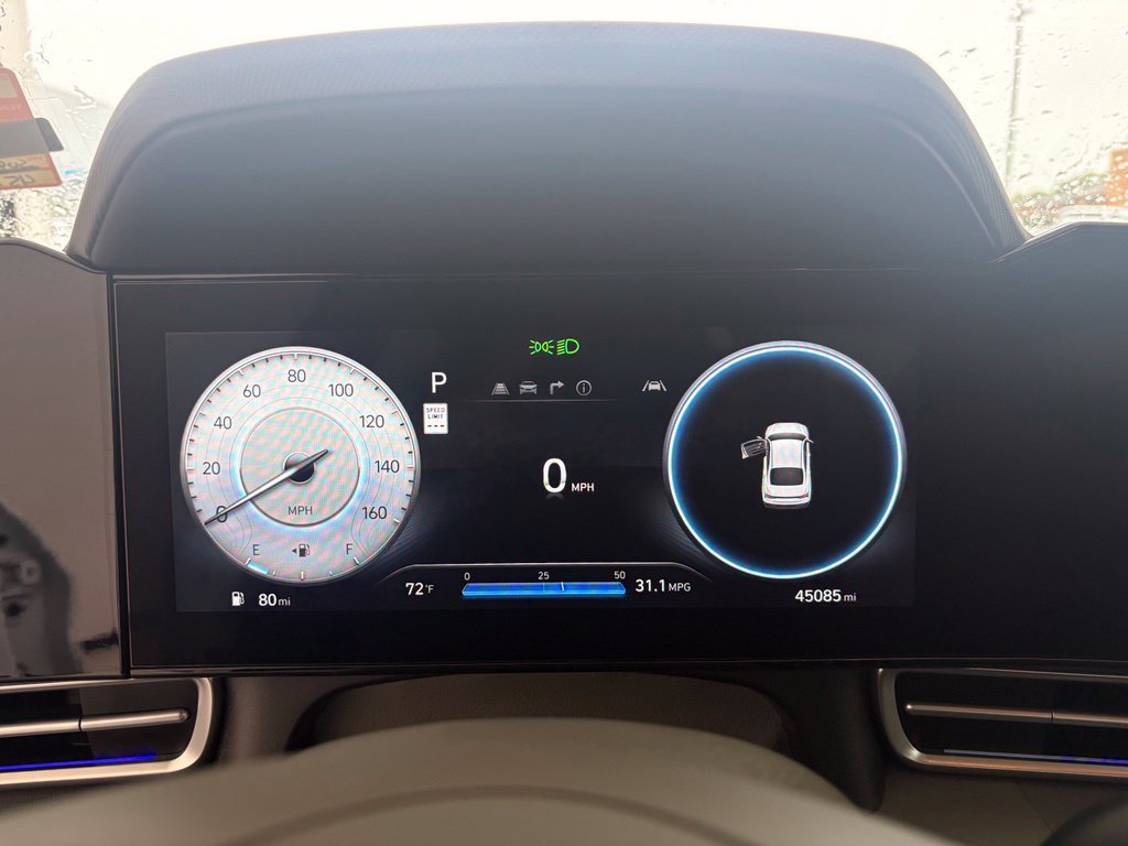 Used 2025 Hyundai Elantra SEL FWD image 6