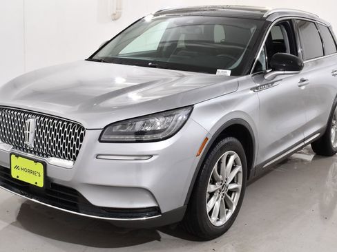 Used 2022 Lincoln Corsair AWD w/ Premium Package image 2