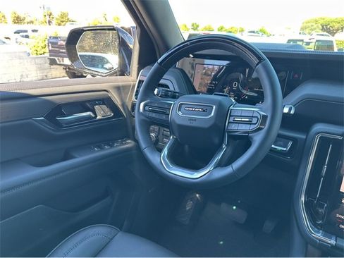 New 2026 GMC Yukon XL Denali w/ Denali Reserve Package image 5