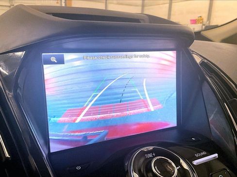 Used 2015 Ford C-MAX Energi SEL w/ Equipment Group 302A image 21