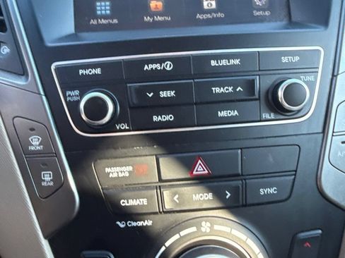 Used 2017 Hyundai Santa Fe Sport AWD/4WD image 4