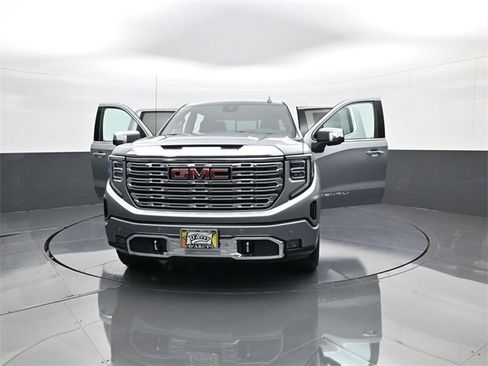 Used 2025 GMC Sierra 1500 Denali w/ Technology Package image 31