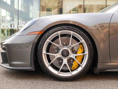 Used 2022 Porsche 911 GT3 RWD image 9