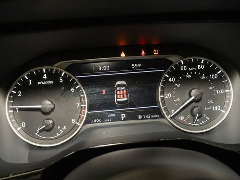 Certified 2024 Nissan Pathfinder SL image 19